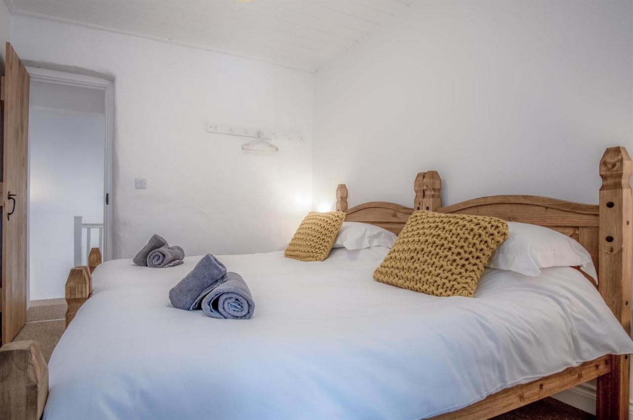 Brook Cottage - 2 Bedroom Cottage - Dale Екстер'єр фото